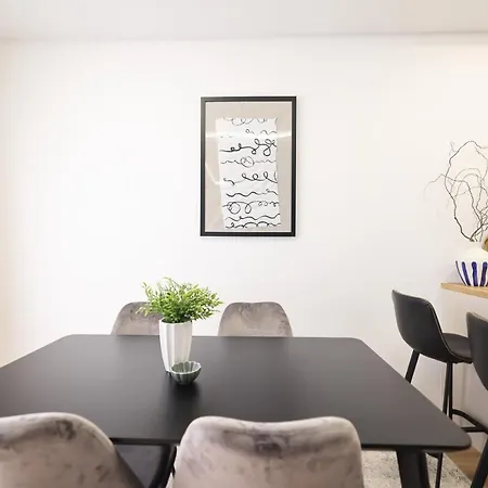 Olive Apartment